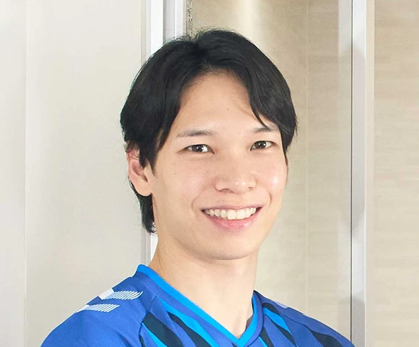 #105:山内 晶大 選手 宣材写真
