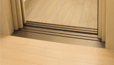 乗り場とルーム内敷居色柄変更　ブロンズ（標準）