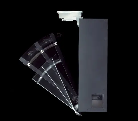 取り出し口蓋はゆっくり開閉