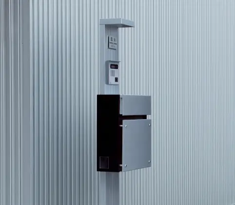 ポールに取り付け