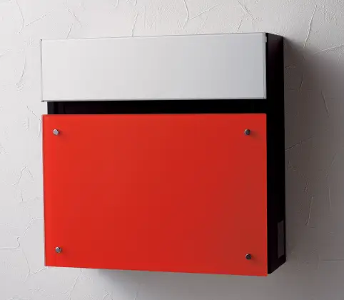 パネル：ビビッドレッド色