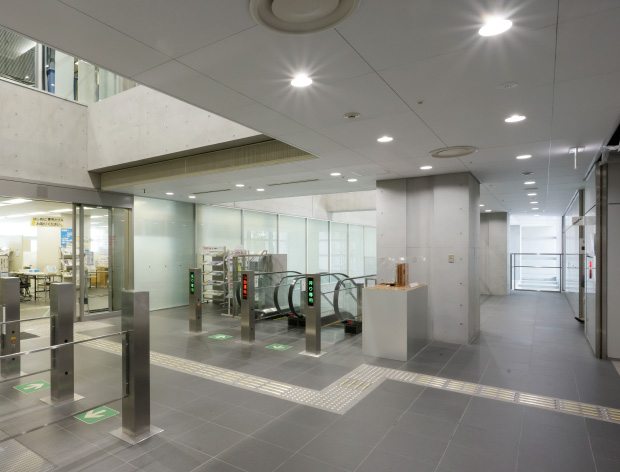 事務所・オフィス　新宿区 四谷特別出張所　エアリライトスクエアタイプ事例
