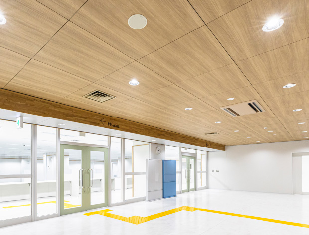 公共施設　東京都　中央区役所　本庁舎　エアリライスクエアタイプト事例