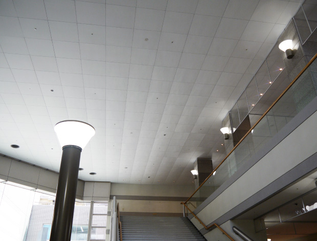 公共施設　仙台市 青年文化センター　エアリライトスクエアタイプ事例