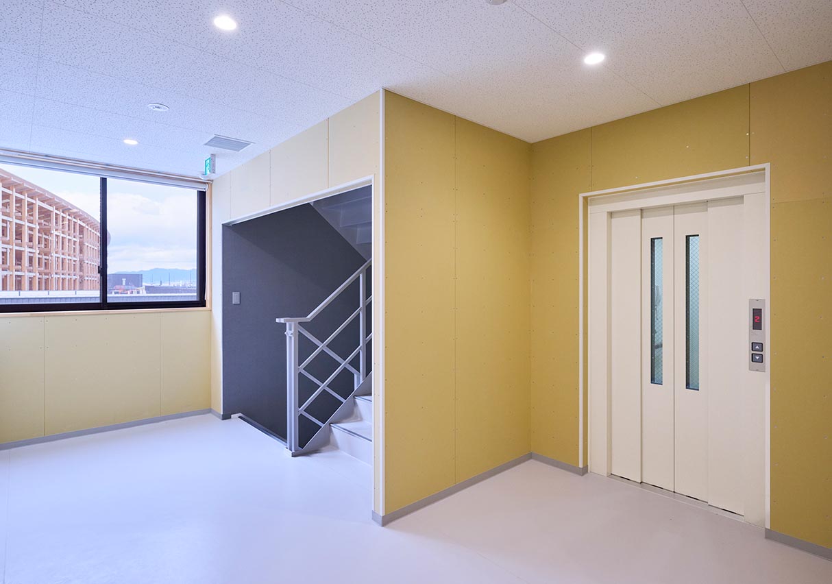 小型エレベーター