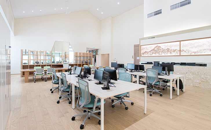 写真:霧島HD 本社