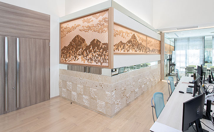 写真:霧島HD 本社