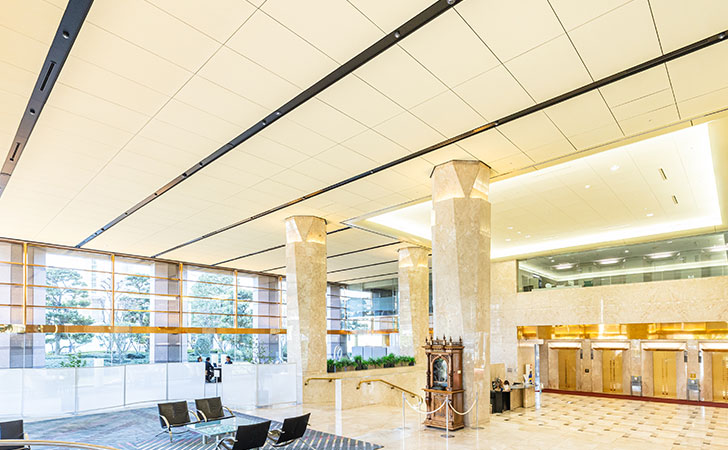 写真:アサヒグループ本社ビル