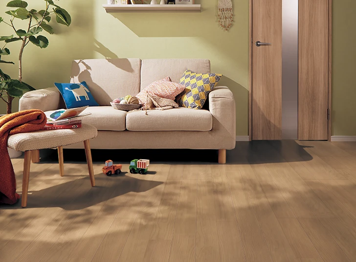 ミディアム（中間色の茶色）の施工例 オーク色（オーク突き板）