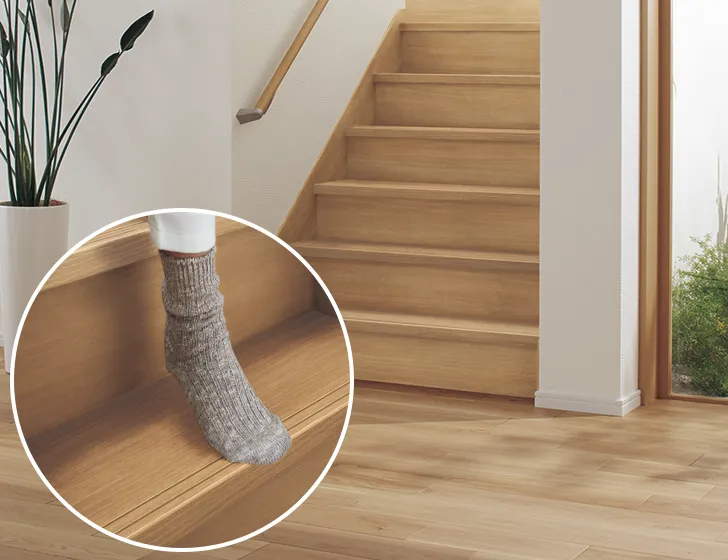 階段：ベリティス階段　踏み板仕様刷新