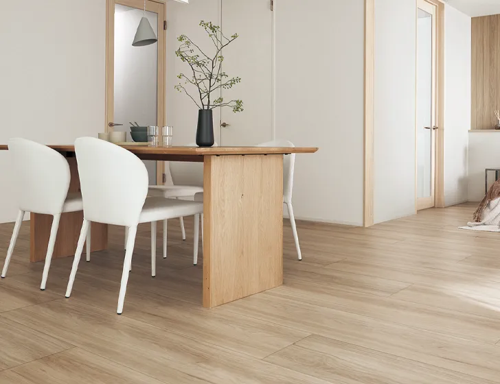 床材：ベリティスフロアー トリプルコートワイド／ダブルコートワイド