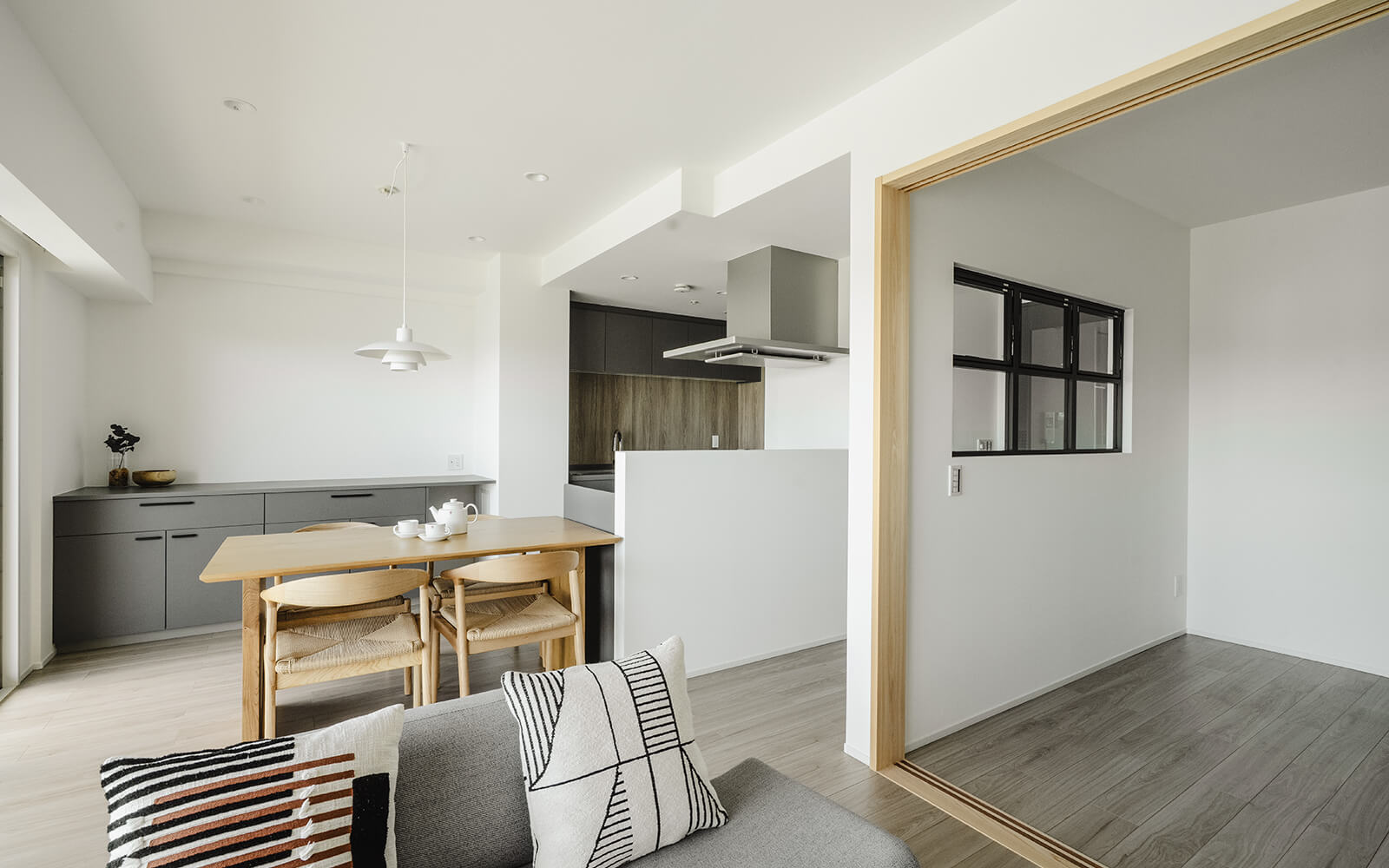 ROKA architecture | GUIDE | VERITIS MAGAZINE | 内装・収納 