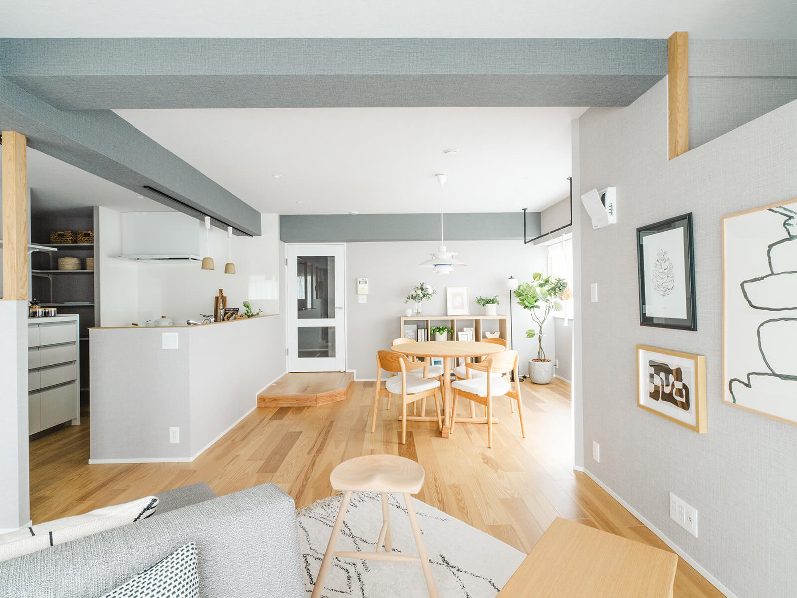 アッシュクリア×ホワイト