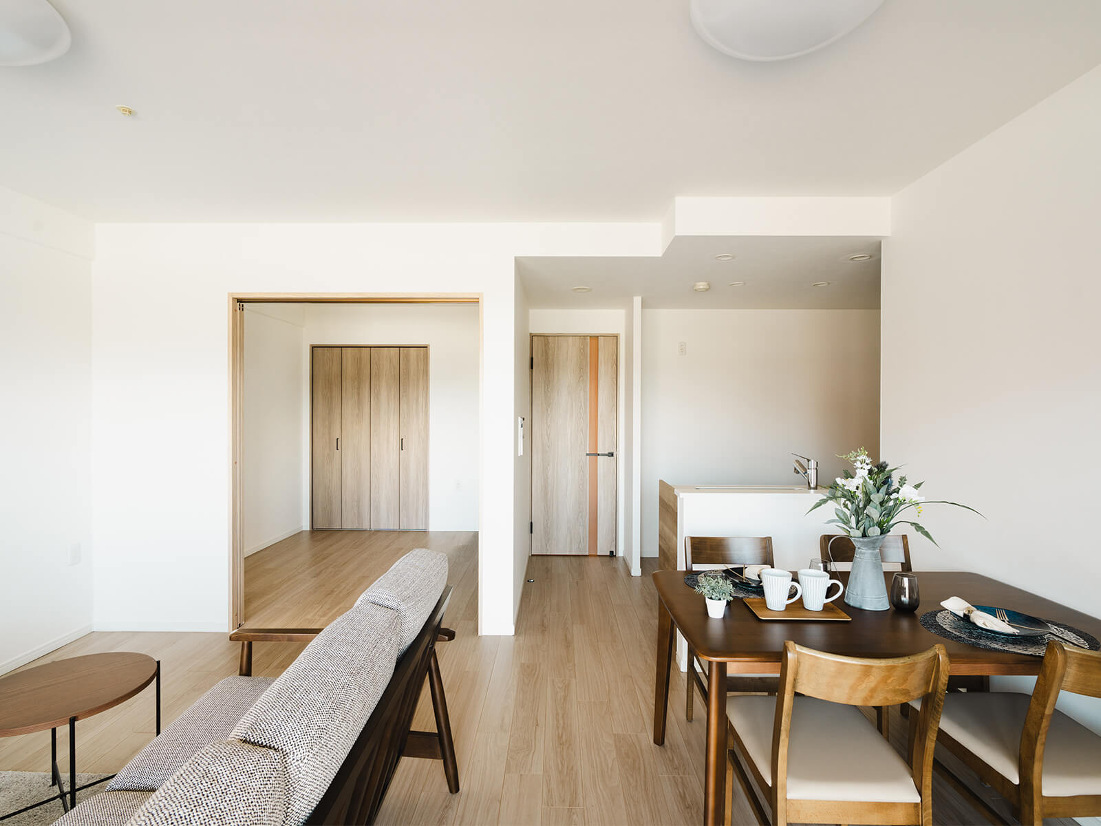 グレージュの普遍性