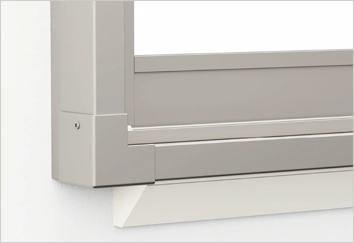 ふかし枠下部補強材