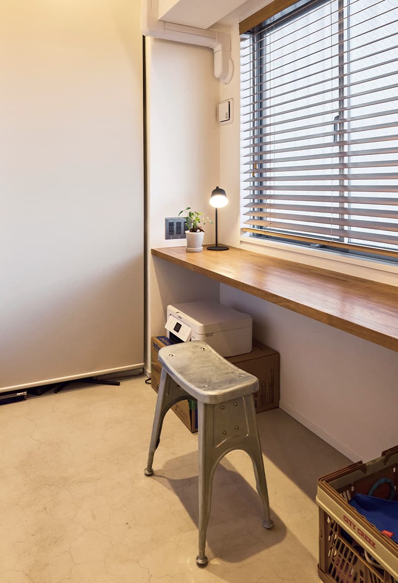 玄関脇に設けたワ一クスぺ一ス