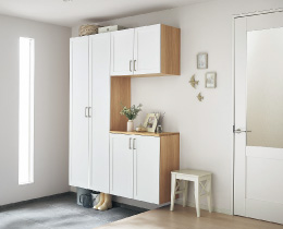 玄関用収納コンポリア