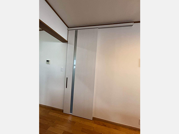 写真：内装ドア②『ベリティス』