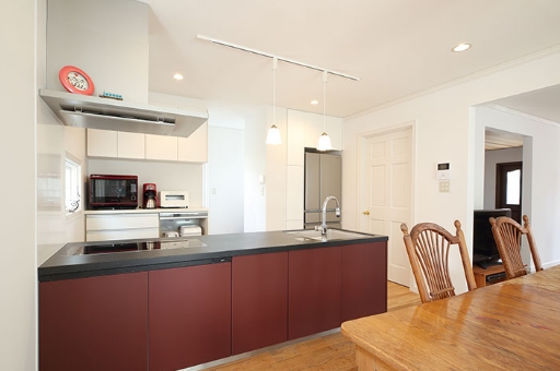 豊富な実績で理想のキッチン実現をサポート:キッチン