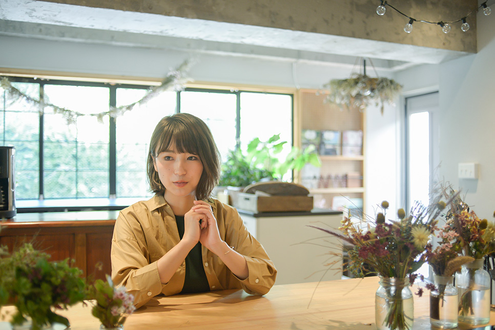 インタビューに答える村上さん②